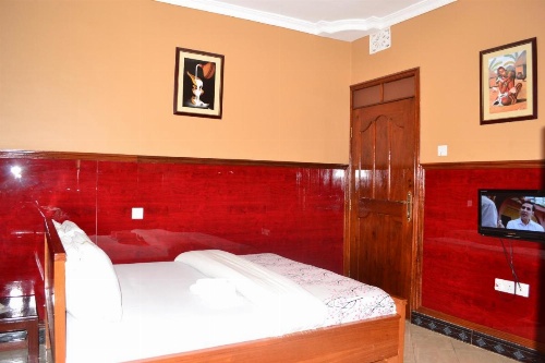 Settlers Executive Lodge image 6